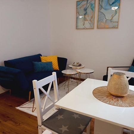 Lauro Apartment Виена Екстериор снимка