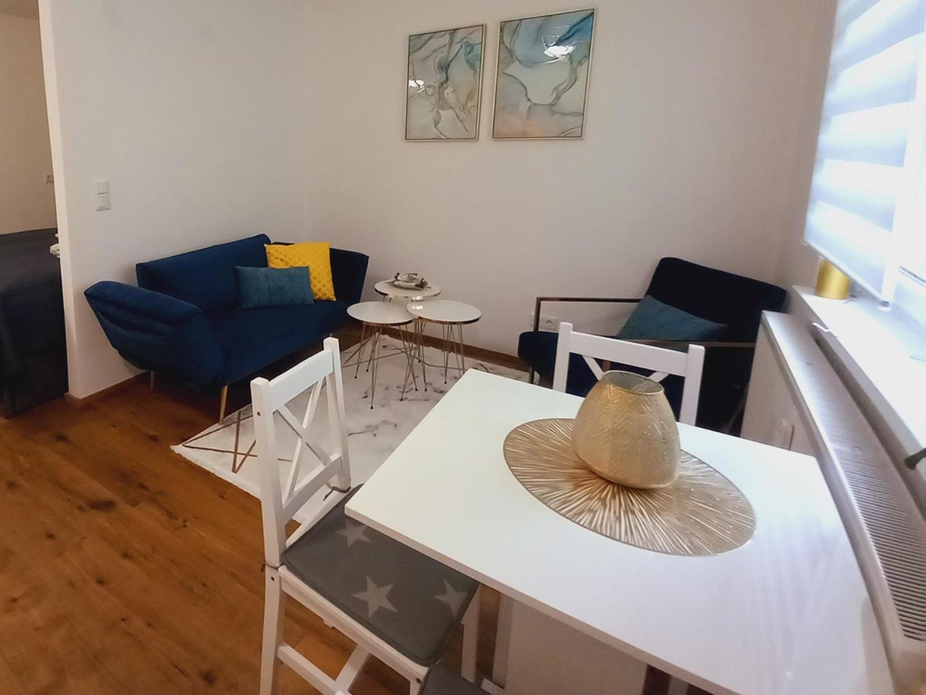 Lauro Apartment Виена Екстериор снимка